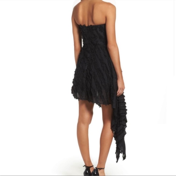 C/MEO Collective Recollection Asymmetrical Fringe Dress - Picture 4 of 13